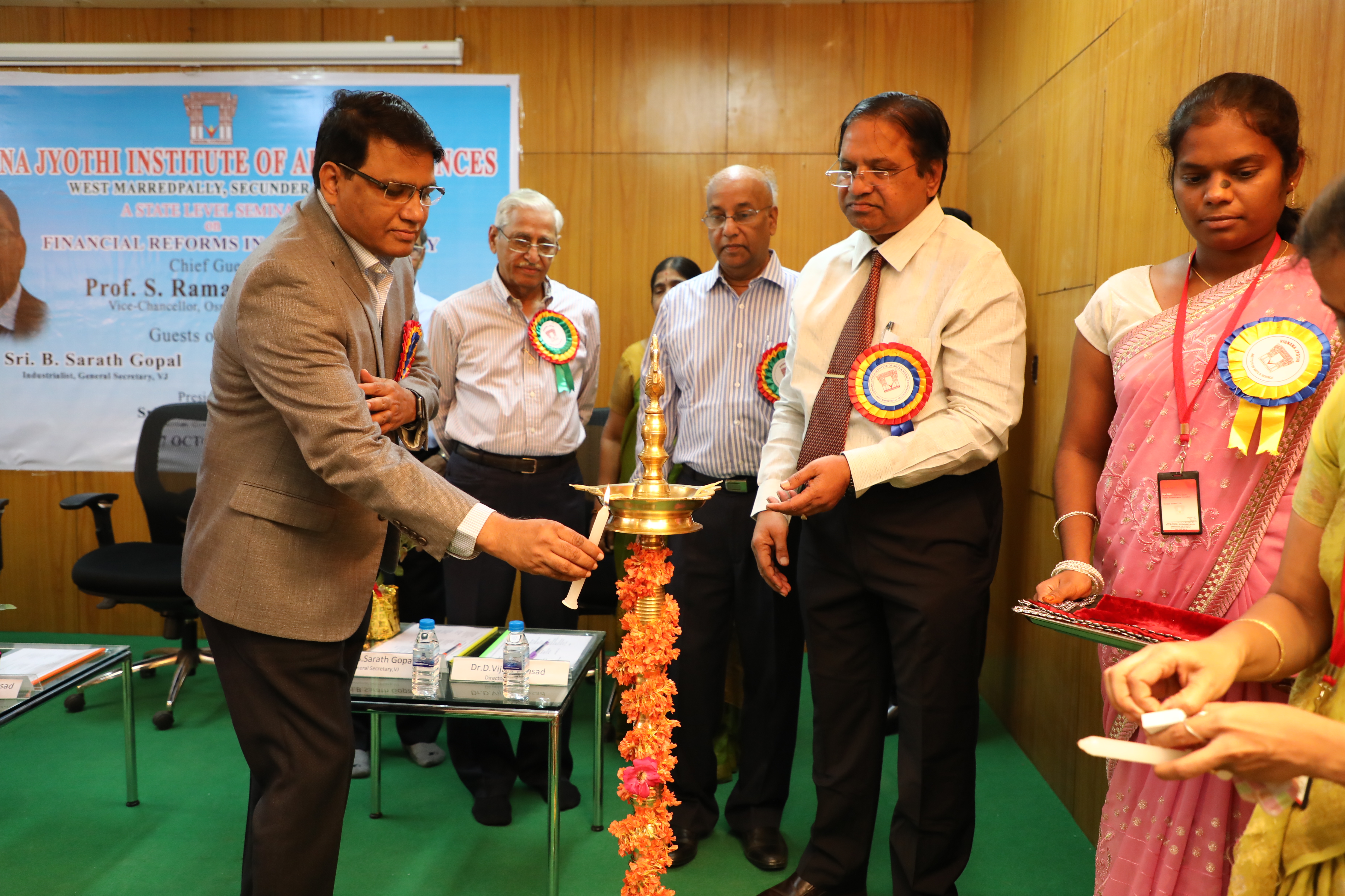 Chief Guest LIghting up the Lamp